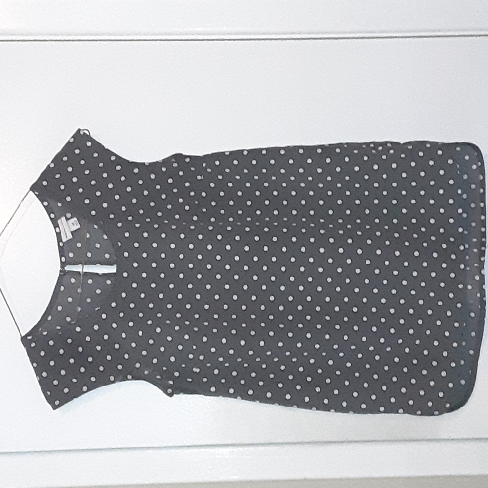 XS Sleeveless grey shirt